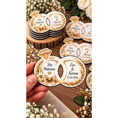 Gold Papatyalı Söz Nişan Magneti – Kişiye Özel Fiyonklu Alyans Modeli Ahşap MDF 8x6 cm