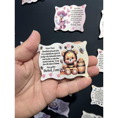 Kişiye Özel Bebek Magneti 8x6 cm Ahşap – UV Baskılı Doğum, Mevlüt & Baby Shower Hediyeliği (10 Adet)