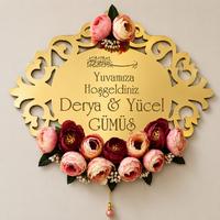 Kişiye Özel Gold Aynalı Çiçekli Kapı Süsü – Yuvamıza Hoşgeldiniz Aile İsimliği